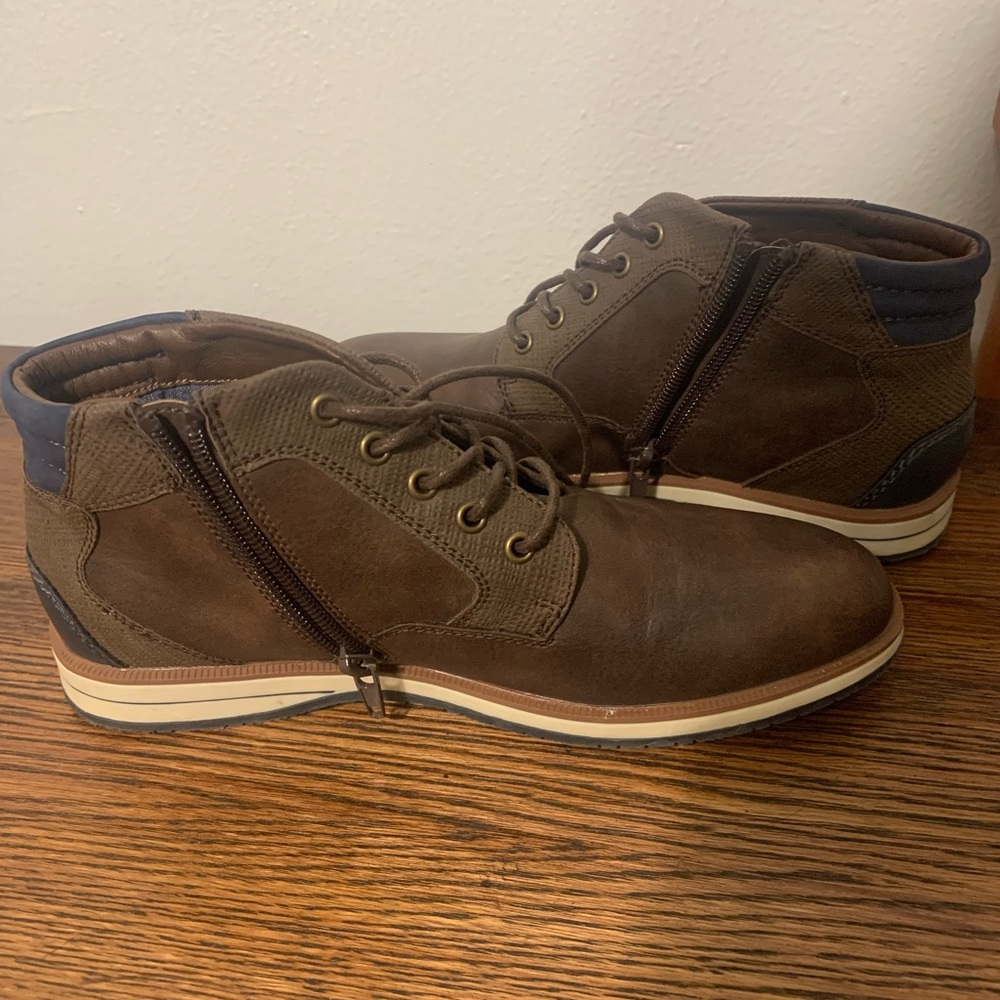 Boots - Picture 5 of 5
